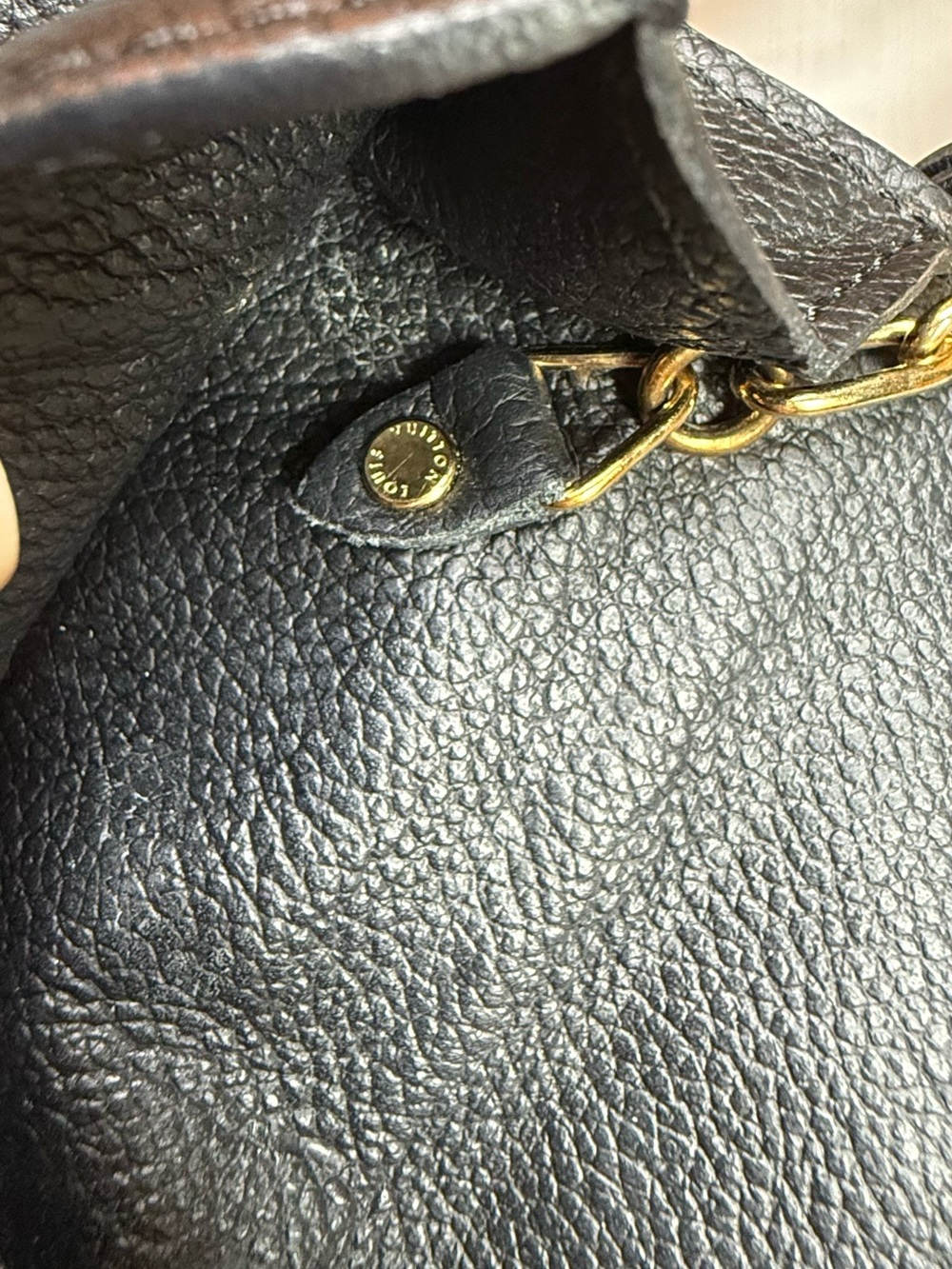 Louis Vuitton Black Monogram Empreinte Key Pouch / Card Holder - Picture 13 of 14